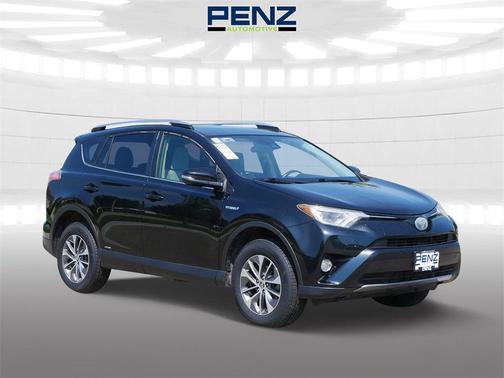 2017 Toyota RAV4 Hybrid XLE
