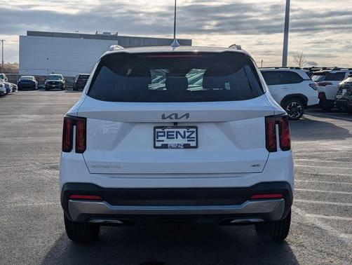 2025 Kia Sorento S