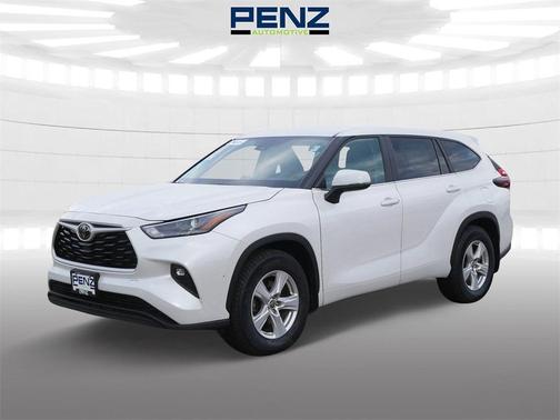 2024 Toyota Highlander LE