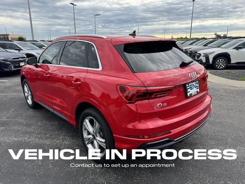 2022 Audi Q3 45 S line Premium