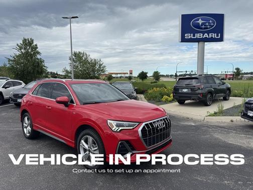 2022 Audi Q3 45 S line Premium