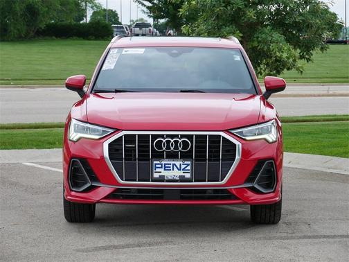2022 Audi Q3 45 S line Premium