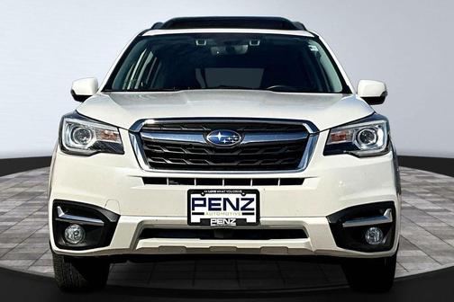 Crystal White Pearl 2018 Subaru Forester 2.5i Touring