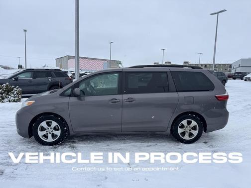 2015 Toyota Sienna LE