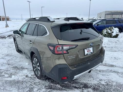2023 Subaru Outback Touring
