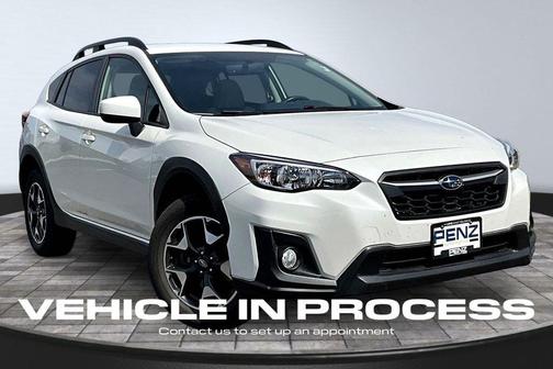 Crystal White Pearl 2019 Subaru Crosstrek 2.0i Premium