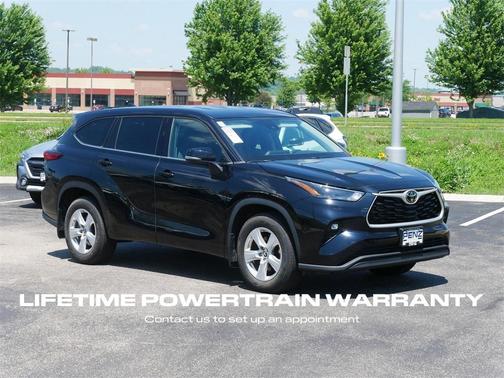 2022 Toyota Highlander LE