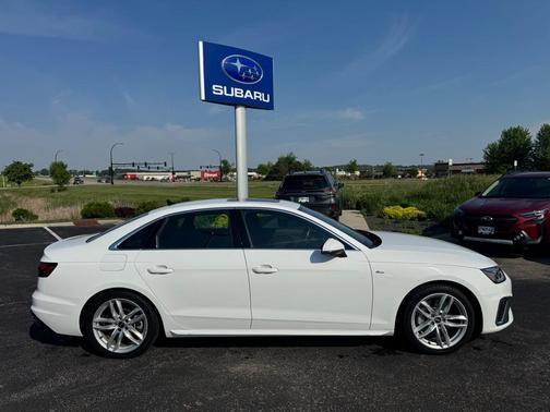 2023 Audi A4 45 S line Premium Plus