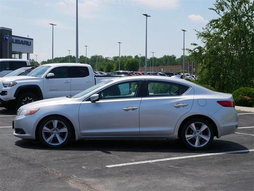 2014 Acura ILX 2.0L w/Premium Package