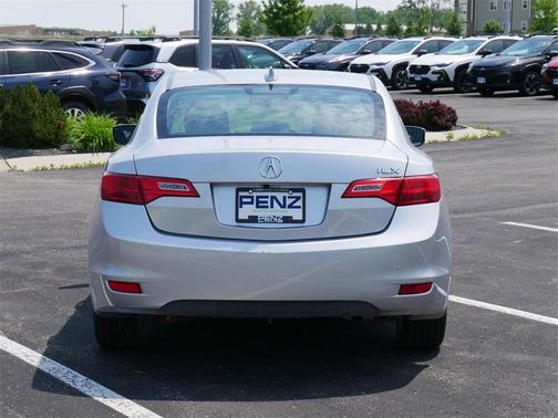 2014 Acura ILX 2.0L w/Premium Package