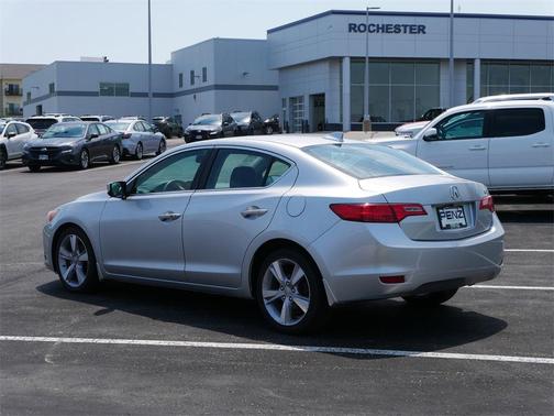 2014 Acura ILX 2.0L w/Premium Package