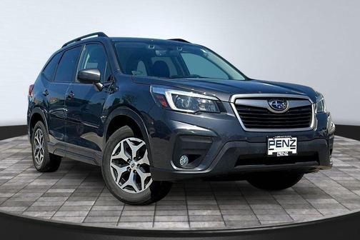 Magnetite Gray Metallic 2021 Subaru Forester Premium