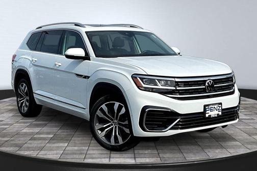 Pure White 2023 Volkswagen Atlas 3.6L SEL Premium R-Line