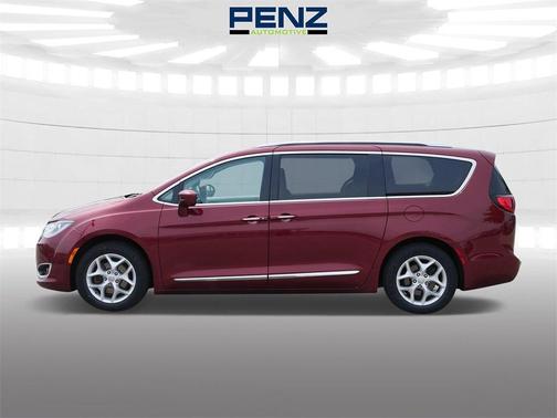 2018 Chrysler Pacifica Touring-L