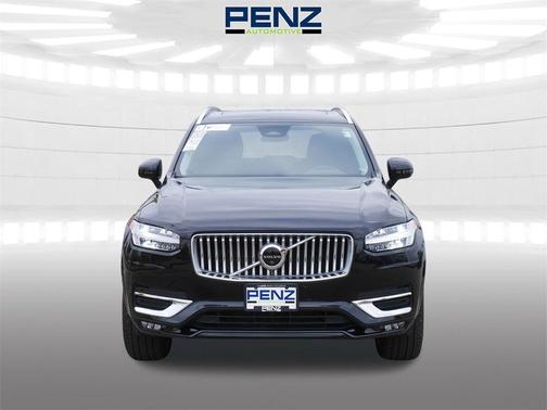 2025 Volvo XC90 B6 Plus 7-Seater