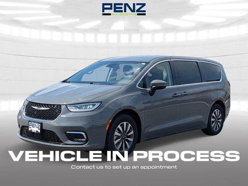 Gray 2023 Chrysler Pacifica Hybrid Touring L