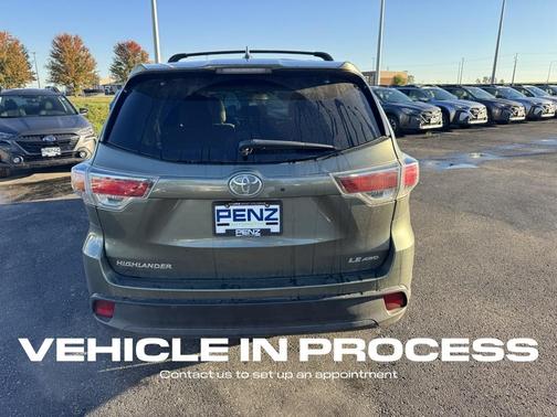 2015 Toyota Highlander LE