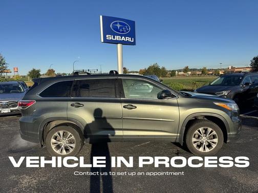 2015 Toyota Highlander LE
