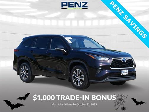 2022 Toyota Highlander Hybrid XLE