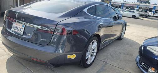 2015 Tesla Model S 85D