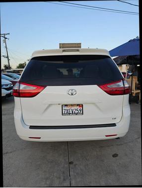 2016 Toyota Sienna LE
