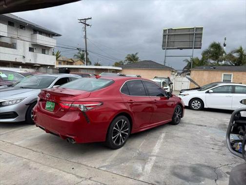 2019 Toyota Camry SE