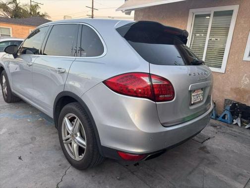 2014 Porsche Cayenne Hybrid S