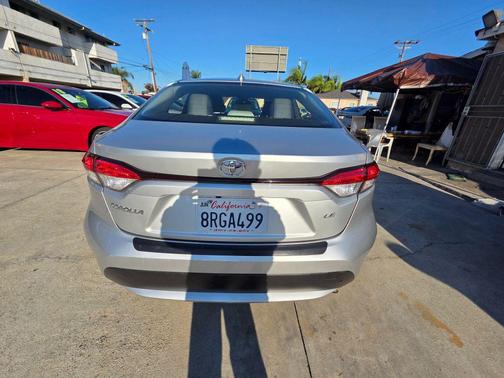 2020 Toyota Corolla LE