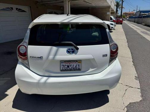 2014 Toyota Prius c Two