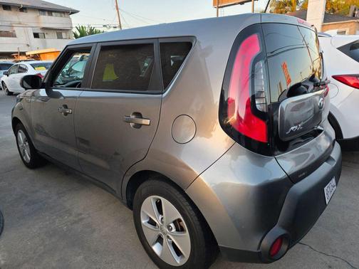 2016 Kia Soul Base