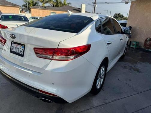 2018 Kia Optima LX
