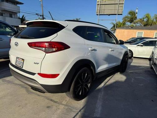 2017 Hyundai TUCSON Night