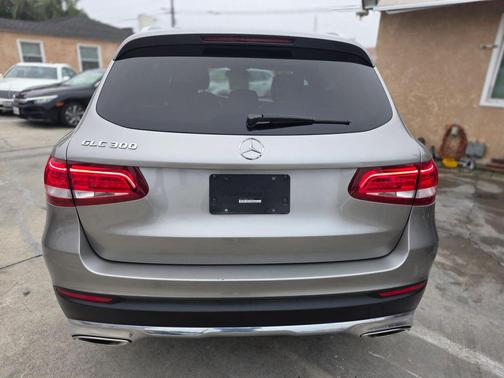 2019 Mercedes-Benz GLC 300 Base