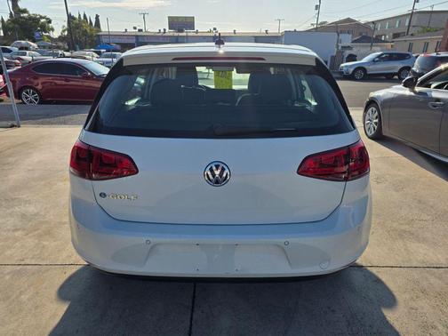 2016 Volkswagen e-Golf SEL Premium