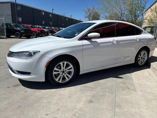 2016 Chrysler 200 Limited