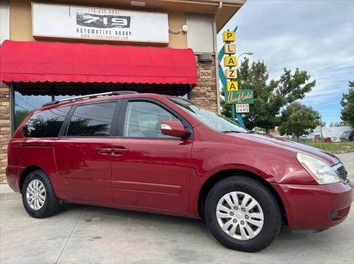 2012 Kia Sedona LX