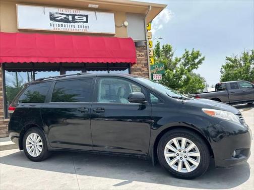 2014 Toyota Sienna XLE