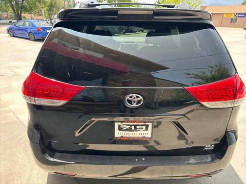 2014 Toyota Sienna XLE