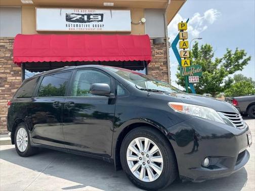 2014 Toyota Sienna XLE