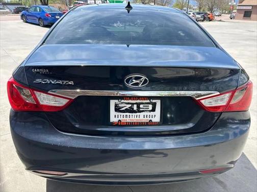 2013 Hyundai SONATA GLS