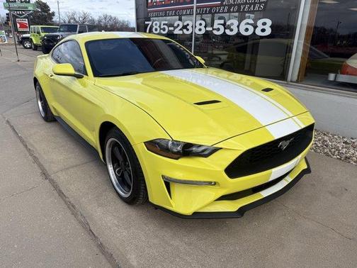 2021 Ford Mustang EcoBoost