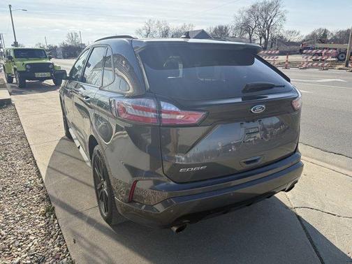 2020 Ford Edge ST Line