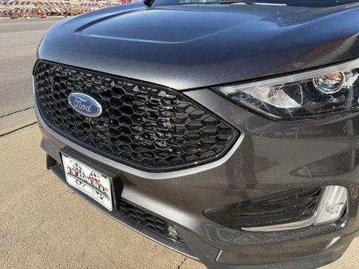 2020 Ford Edge ST Line