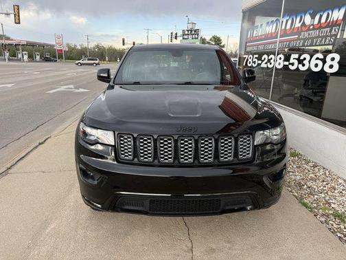 2019 Jeep Grand Cherokee Altitude