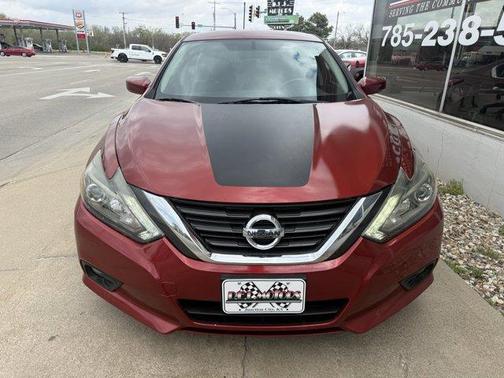 2016 Nissan Altima 2.5 SR