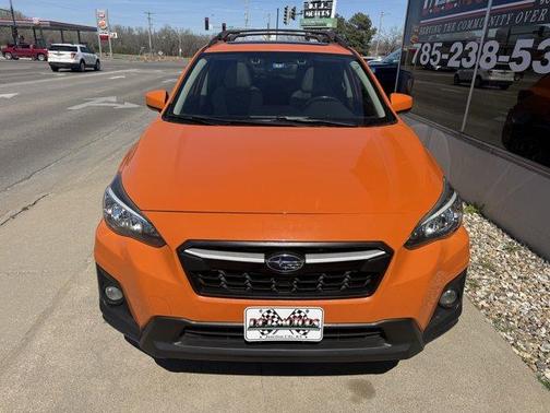 Sunshine Orange 2018 Subaru Crosstrek 2.0i Premium