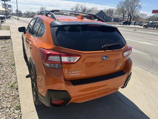 Sunshine Orange 2018 Subaru Crosstrek 2.0i Premium
