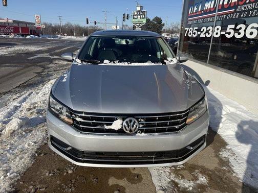 2016 Volkswagen Passat 1.8T SE
