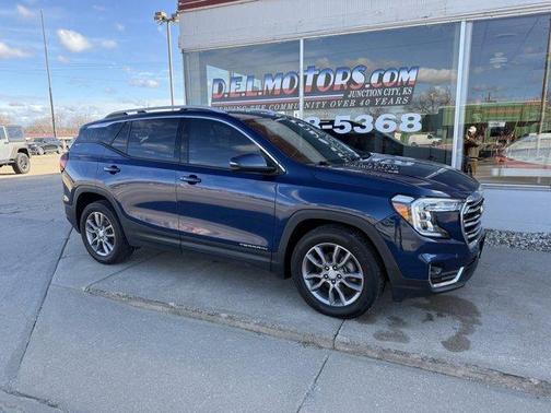 2023 GMC Terrain SLT