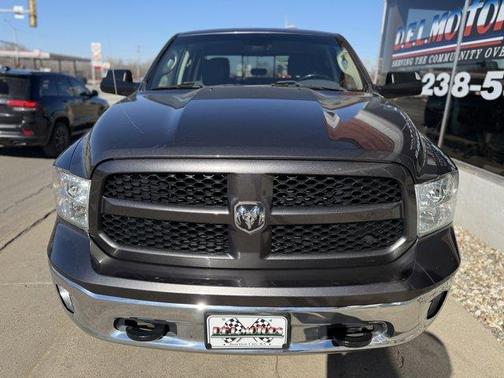 2016 RAM 1500 SLT